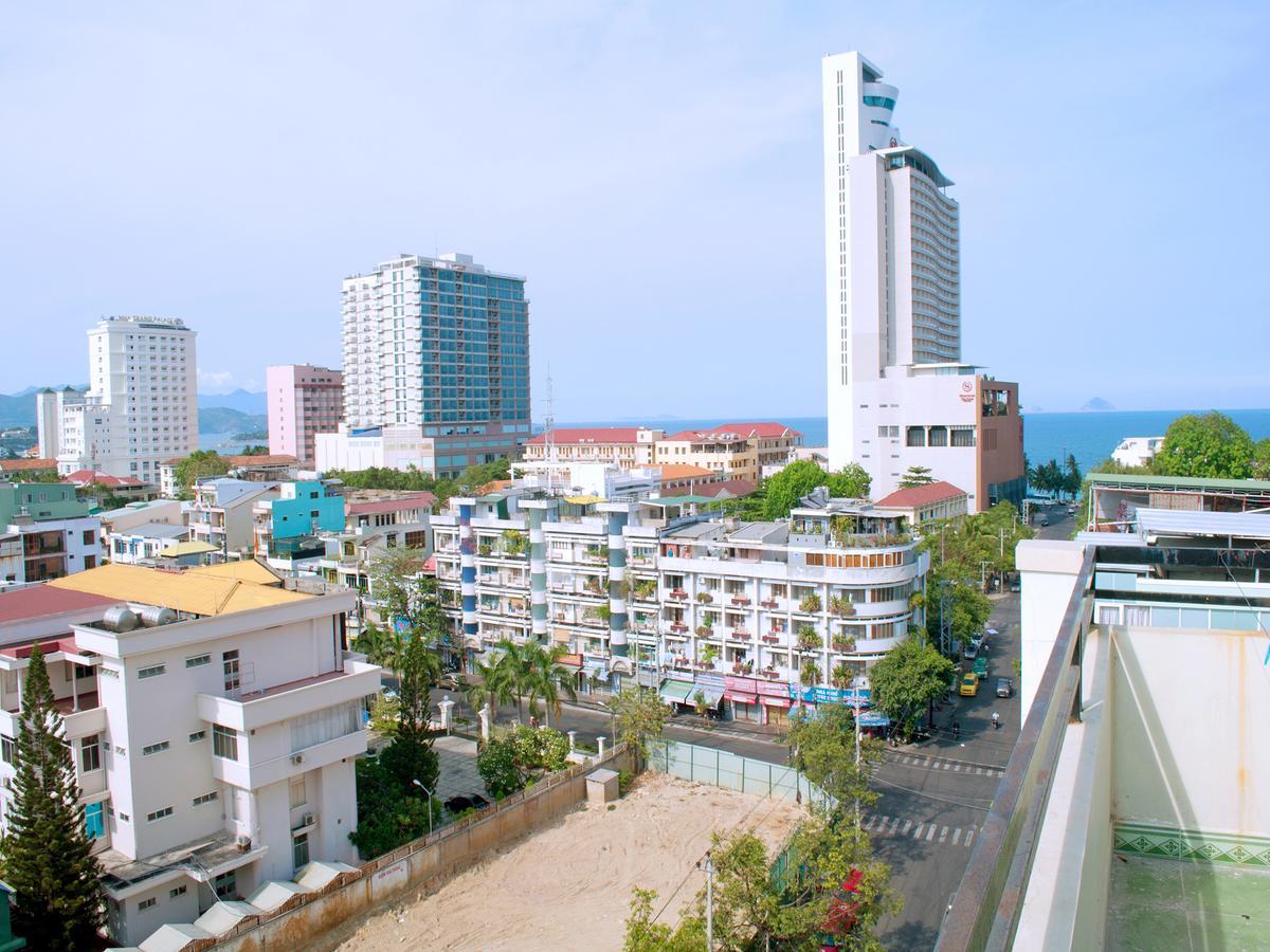 퀸3 호텔 나트랑 외부 사진